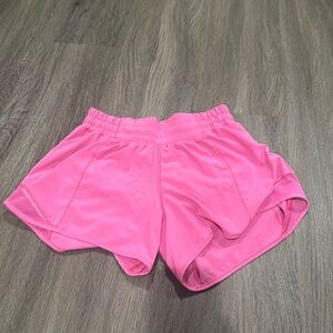 Lululemon Pink Hotty Hot Low-Rise Lined Shorts 2.5” Size 4